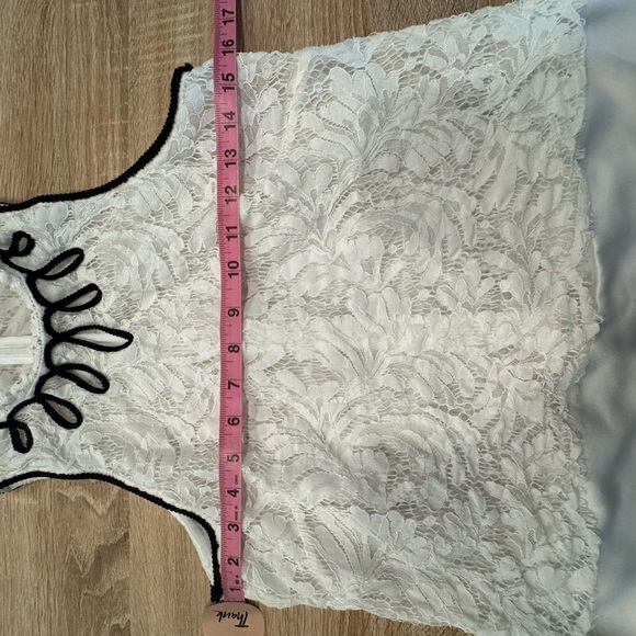 White Lace Sleeveless Top with Black Trim - Picture 10 of 10